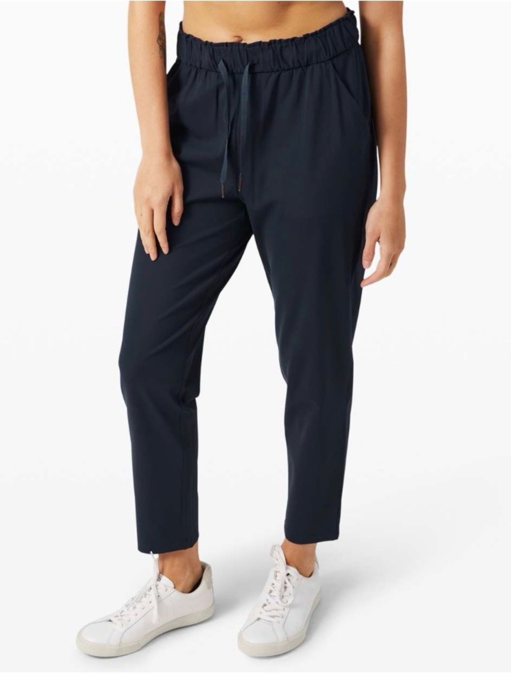 Lululemon Keep Moving Pants in Black High Rise Size 6